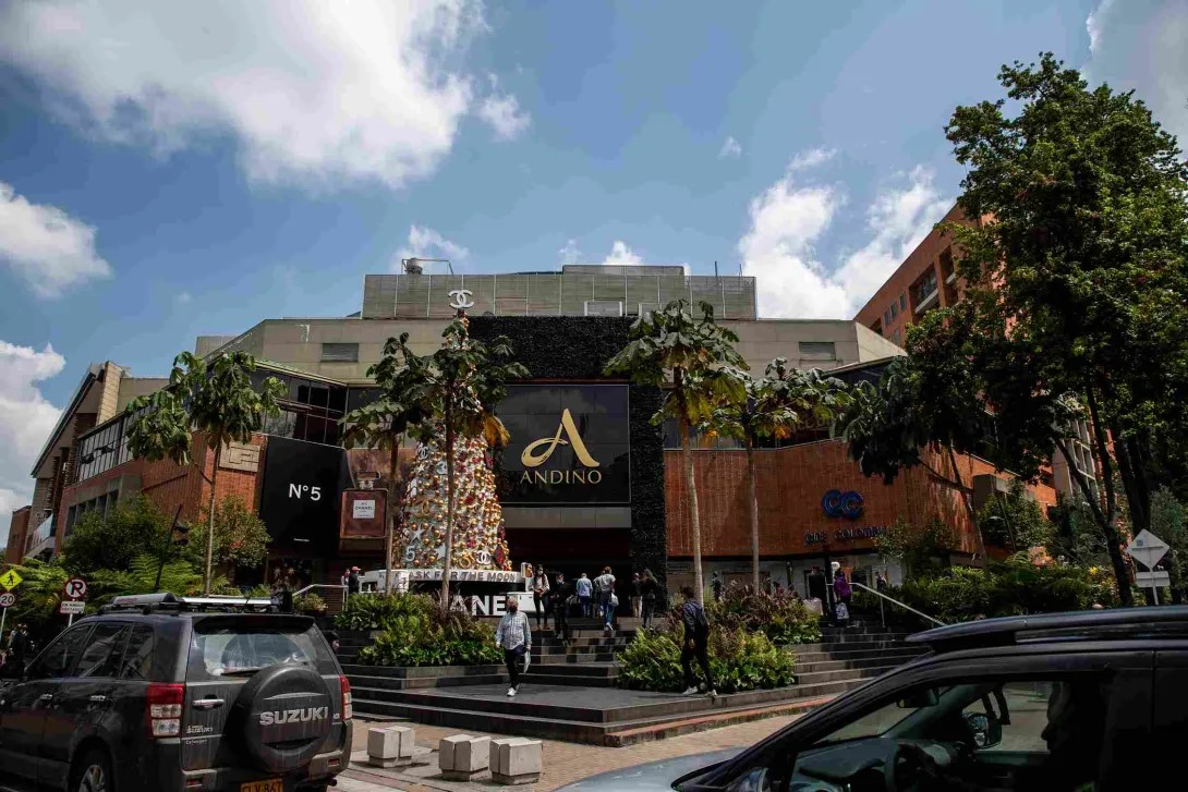 El Centro Comercial Adino se visto desde octubre para recibir la Navidad. Foto: IDT.