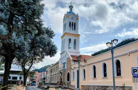 Parroquia Santa Bárbara de Usaquén