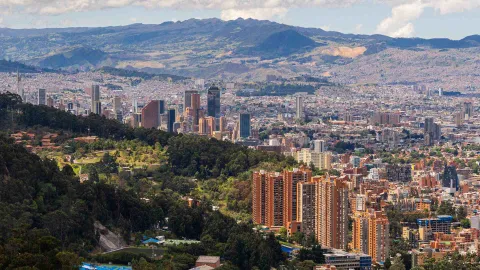 Las Moyas: The Trail Where Bogotá Breathes Among Mountains, History, and Wellness