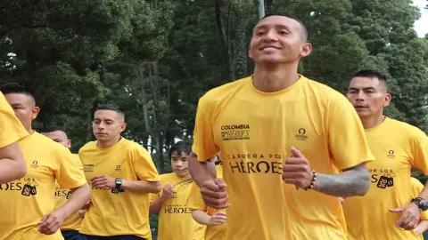 Bogotá corre con el corazón en la Carrera por los Héroes 