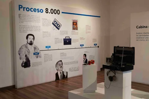 Museum exhibition on Process 8000, with a timeline, photographs, documents and historical objects related to this legal case in Colombia.