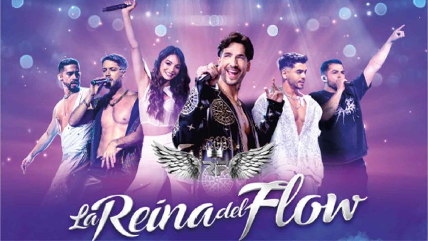 Seis artistas cantando en un escenario iluminado en tonos morados con el título "La Reina del Flow" al frente.